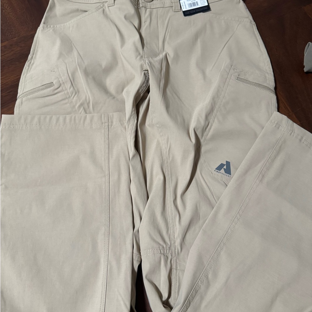 Eddie Bauer Tan Cargo Pants Outdoor Adventure Essential - Picture 3 of 6